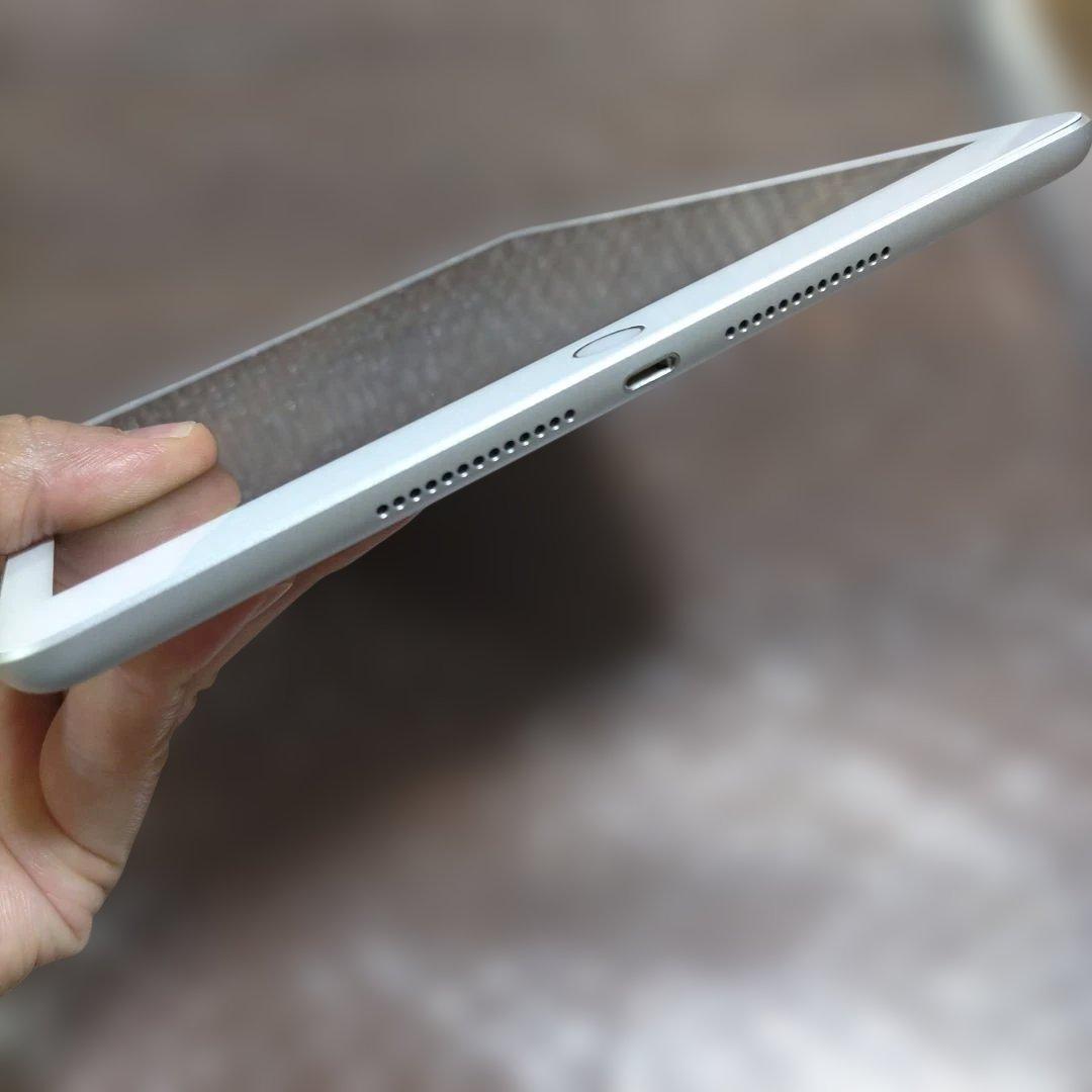 ピヨ子iPad 第7世代 MW752J/A 管理ナンバー1238