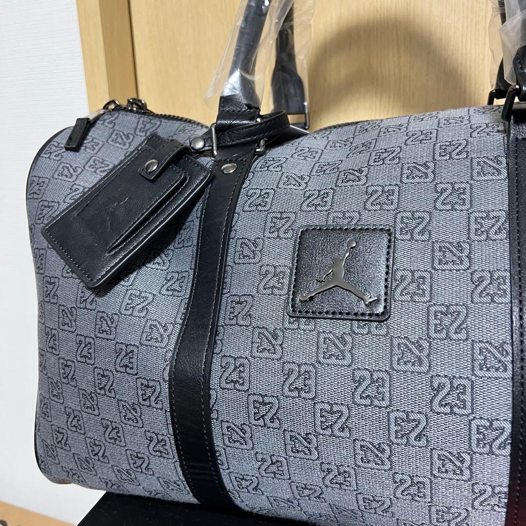 バッグ Jordan Monogram Duffle Dark Smoke Grey