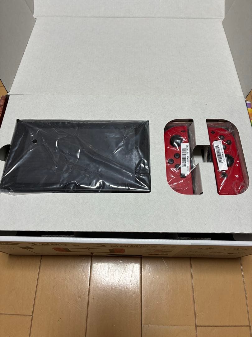 Nintendo Switch スーパーマリオ オデッセイモデル　ソフト無し