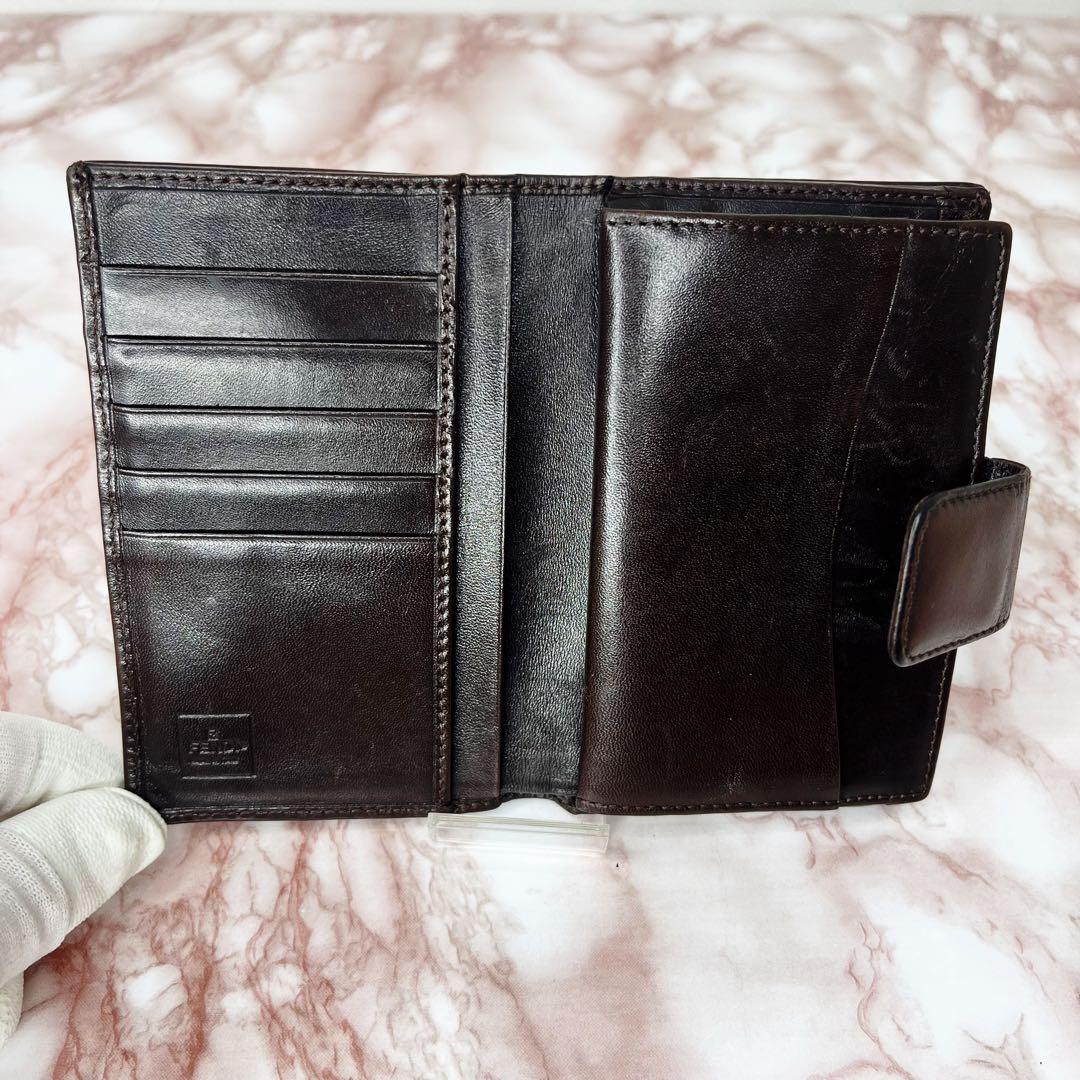 【極美品】FENDI 二つ折り財布 ガマ口　65