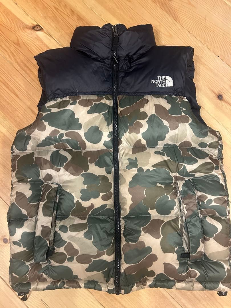 まあこ THE NORTH FACE カモフラージュ ヌプシダウンベスト