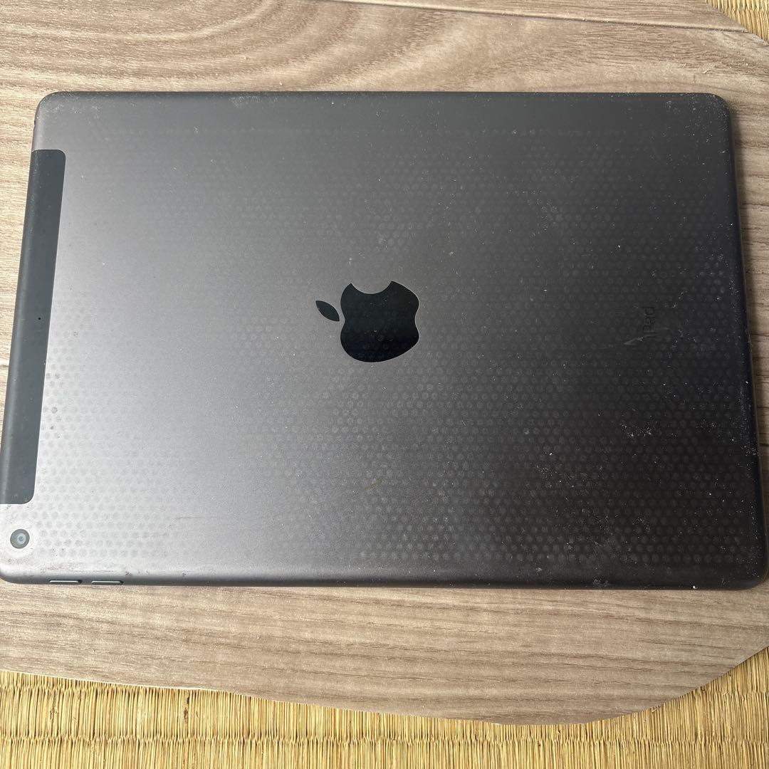 iPad (第7世代) Wi-Fi+Cellular 32GB スペースグレー