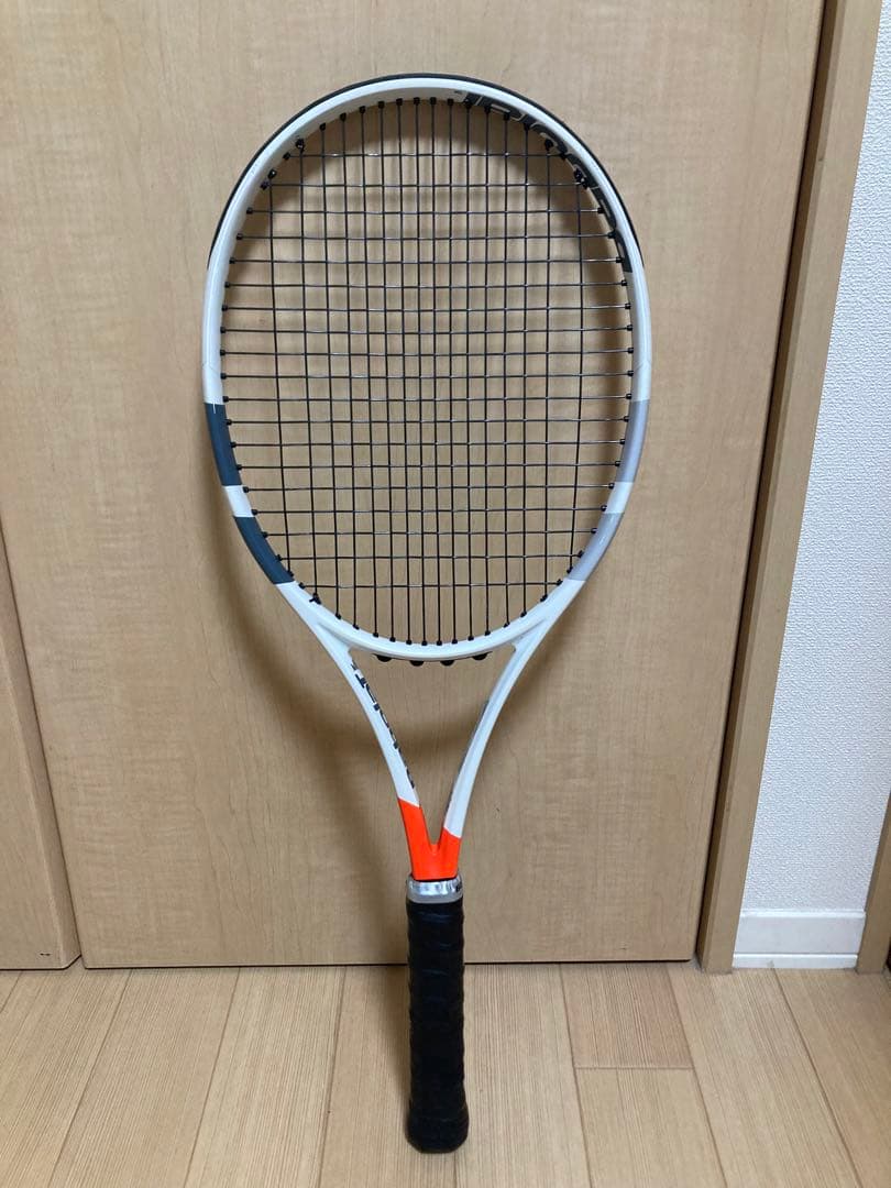 バボラ　ピュアストライク16×19　BABOLAT PURE STRIKE