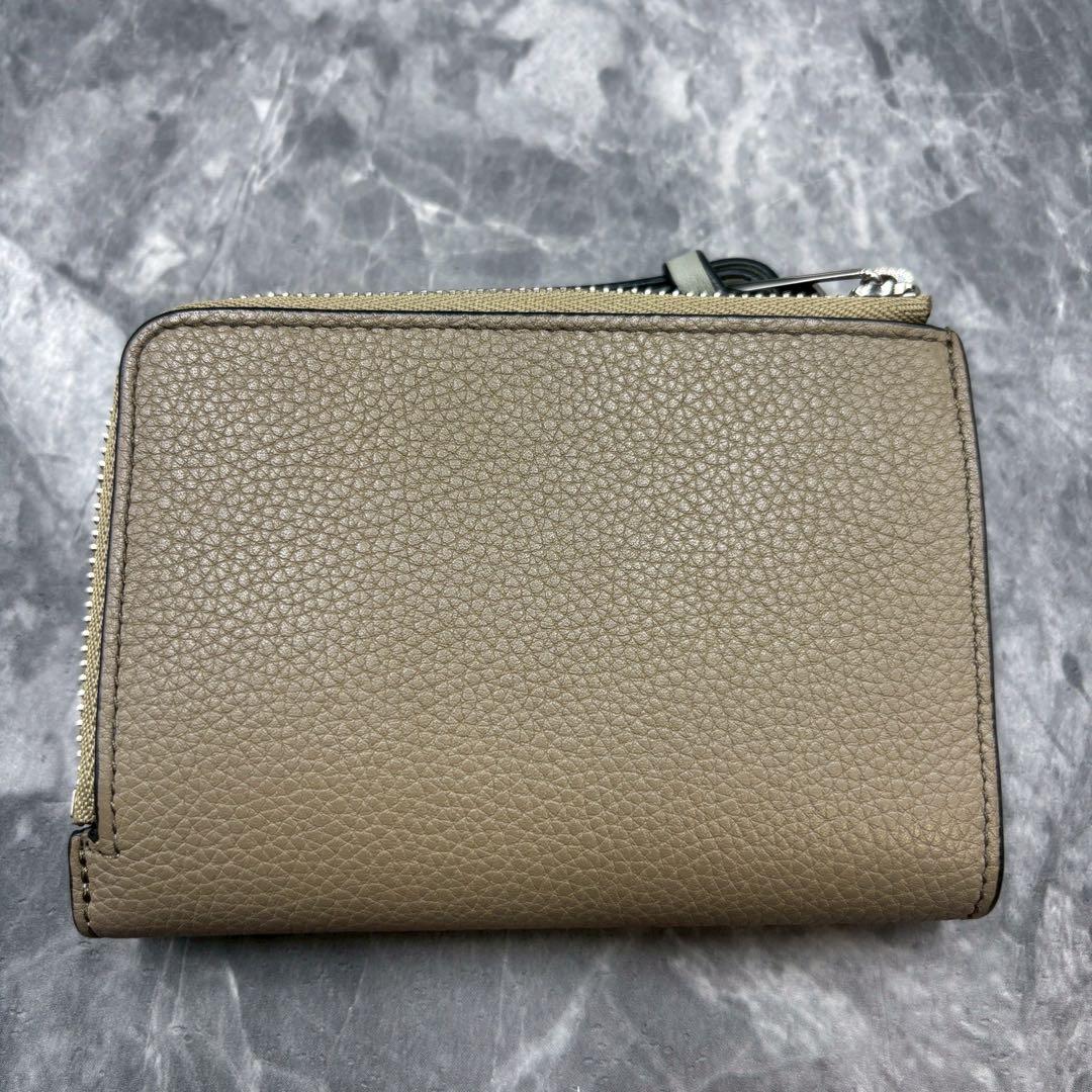 ゆうやん ✨ ロエベ　アナグラム スリムジップ バイフォールド ウォレット