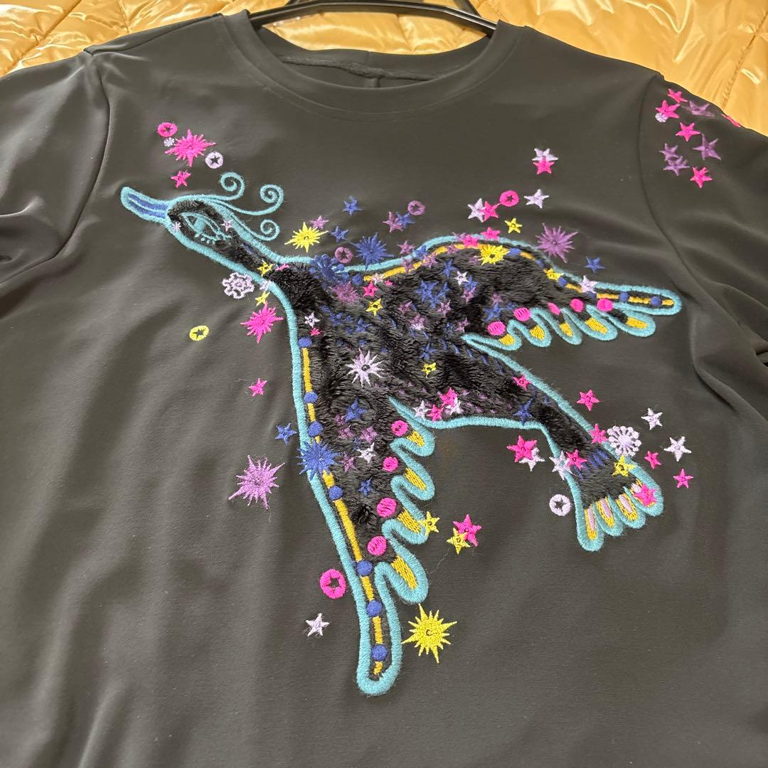 【未使用に近い】✨トクコプルミエヴォル✨黒地鳥刺繍アップリケ裾フリルワンピース❣️
