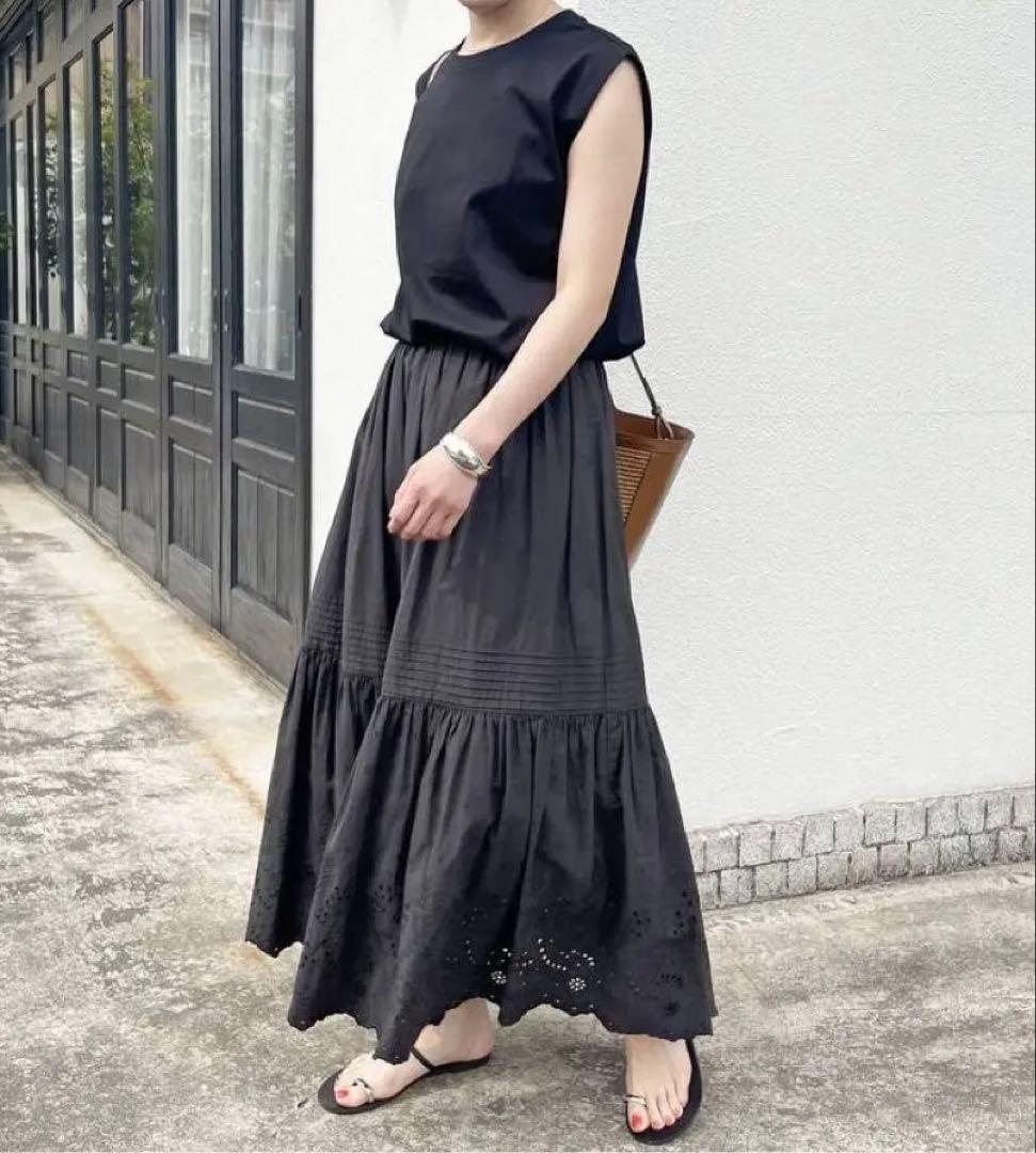 Spick & Spanスピック＆スパン　エンブロイダリーレーススカート