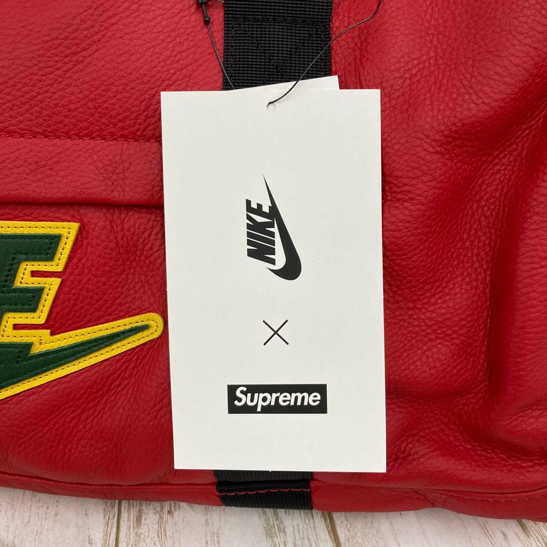 so-1692) Supreme × NIKE レザー ダッフルバッグ レッド