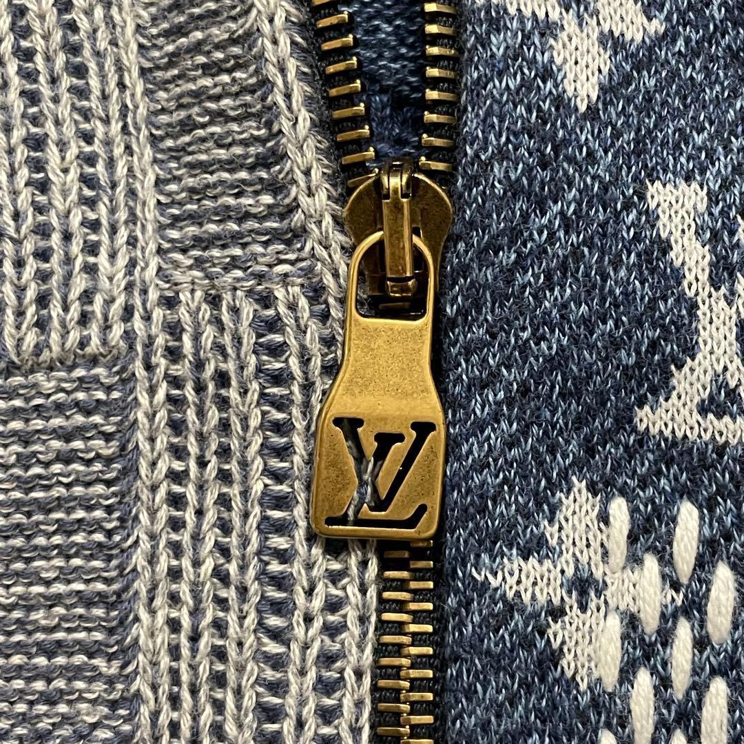 未使用 LOUIS VUITTON ジップアップトラックトップ 1AIMAC