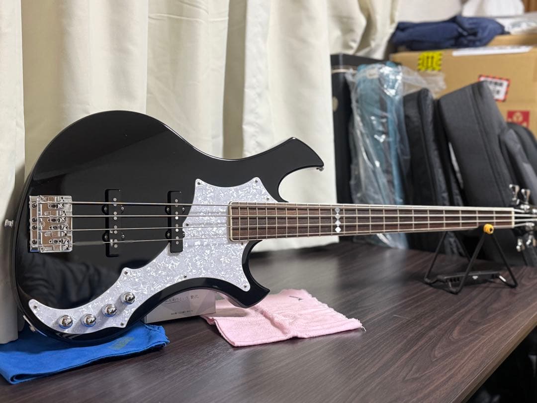 【限定値下げ】【純正ハードケース付属】ESP RF-00【弦交換setup済】