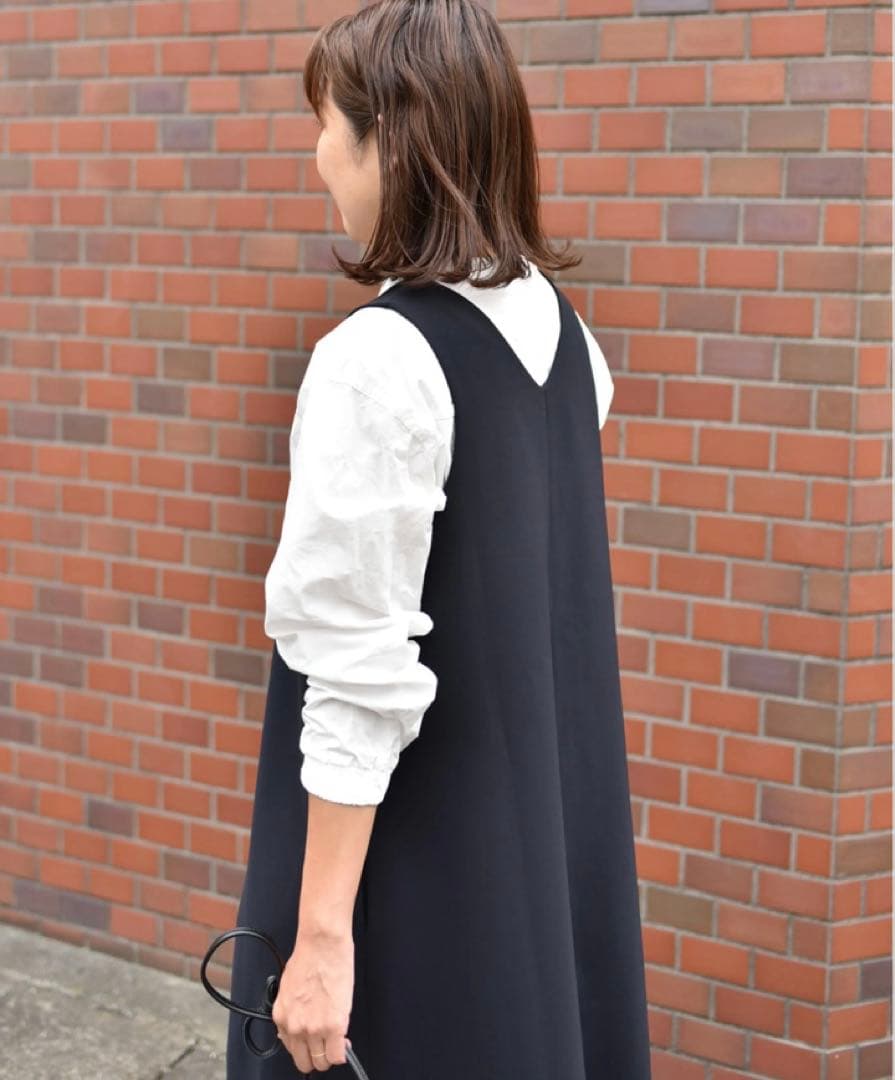 ＊our＊綺麗なシルエットのワンピース　ネイビー