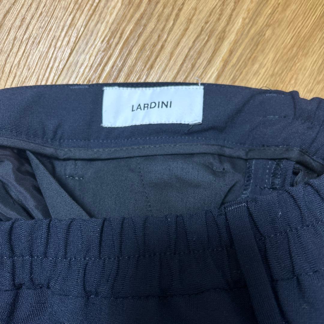 LARDINI〈ラルディーニ〉MEN'Sセットアップ　スーツ
