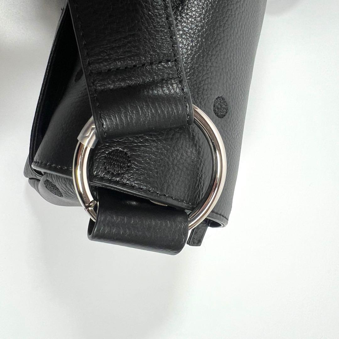 極美品✨　BEARDSLEY ビアズリー　ドットボディバッグ