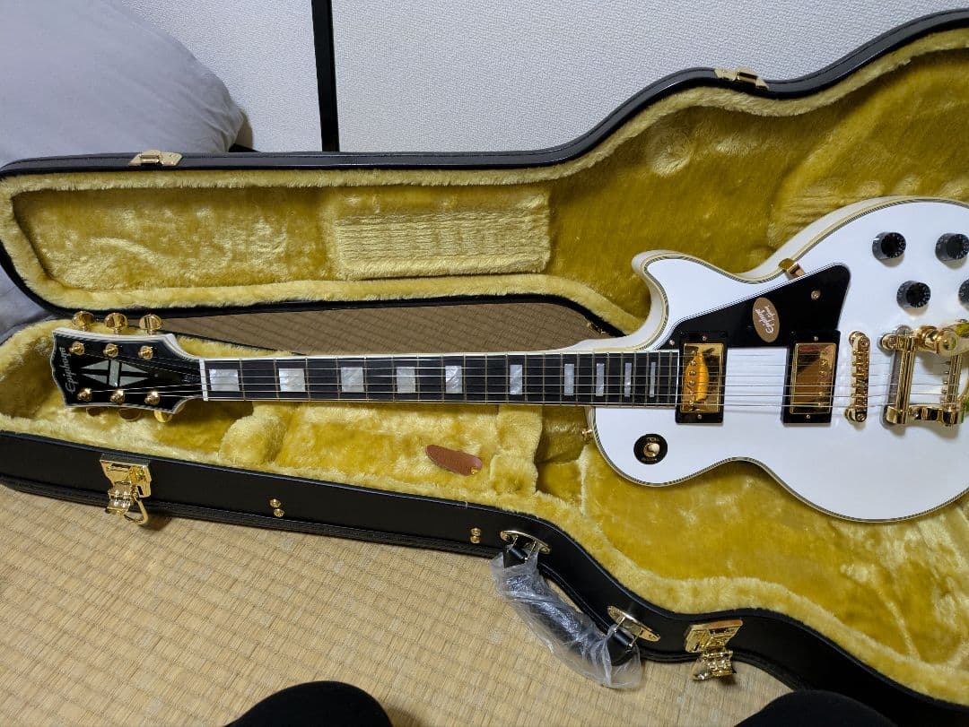 epiphone inspired by gibson custom　LPC