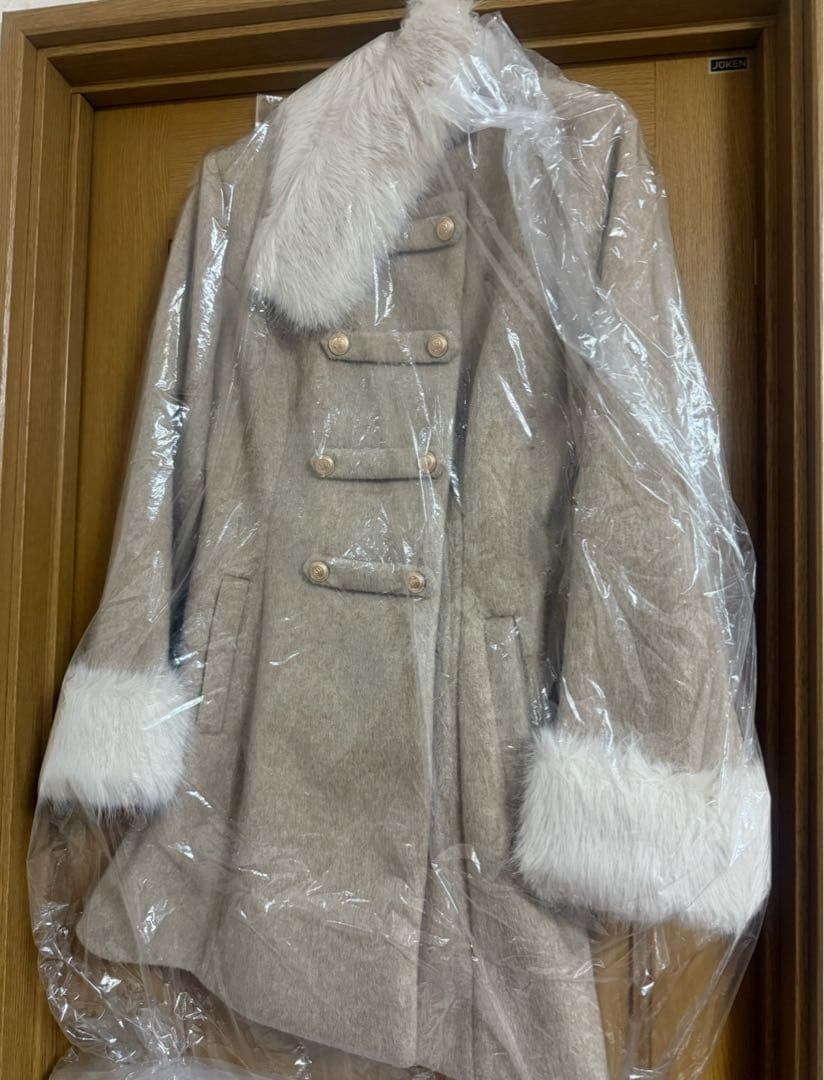ジャケット・アウター treaturself Muse fur flare coat
