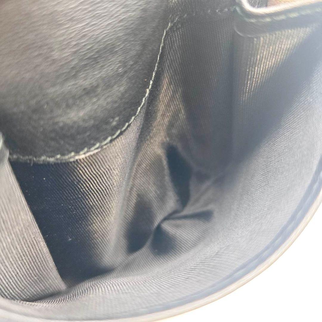 美品 プラダ ナッパレザー 二つ折り 財布PRADA コンパクト ウォレット