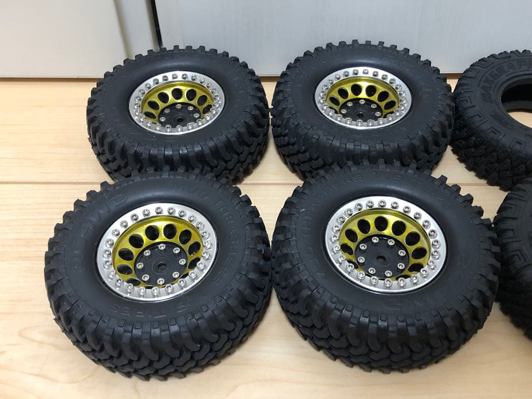 1/10用1.9インチ クローラータイヤ8本セット ホイール・インナースポンジ付