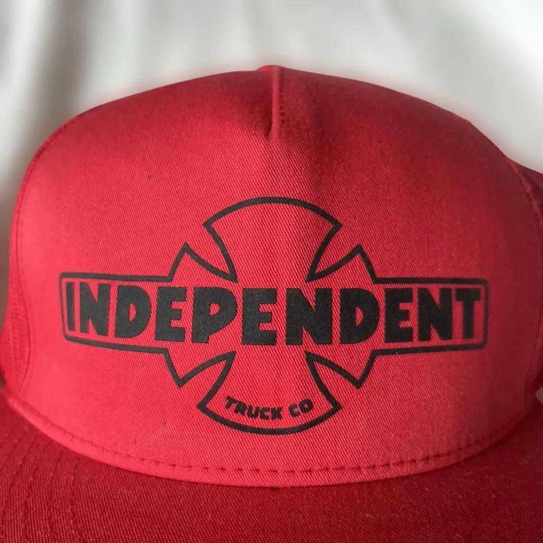 Independent メッシュキャップ　赤