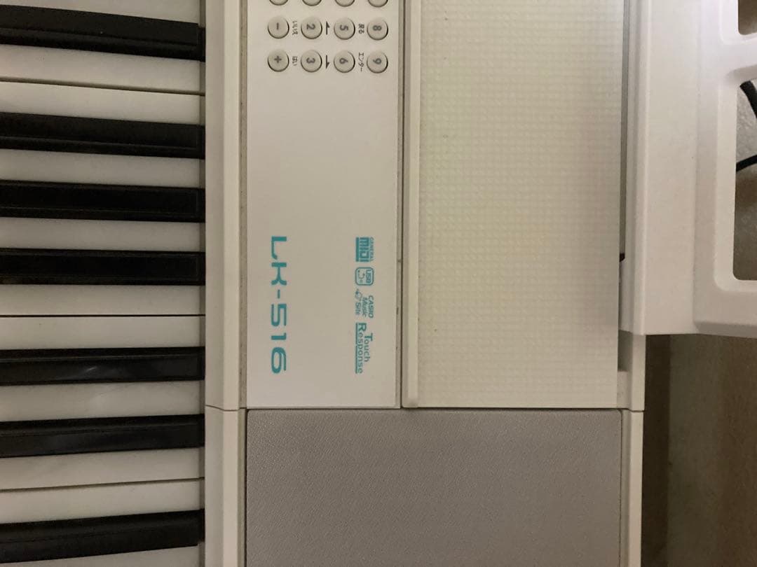 CASIO LK-516 電子キーボード 61鍵