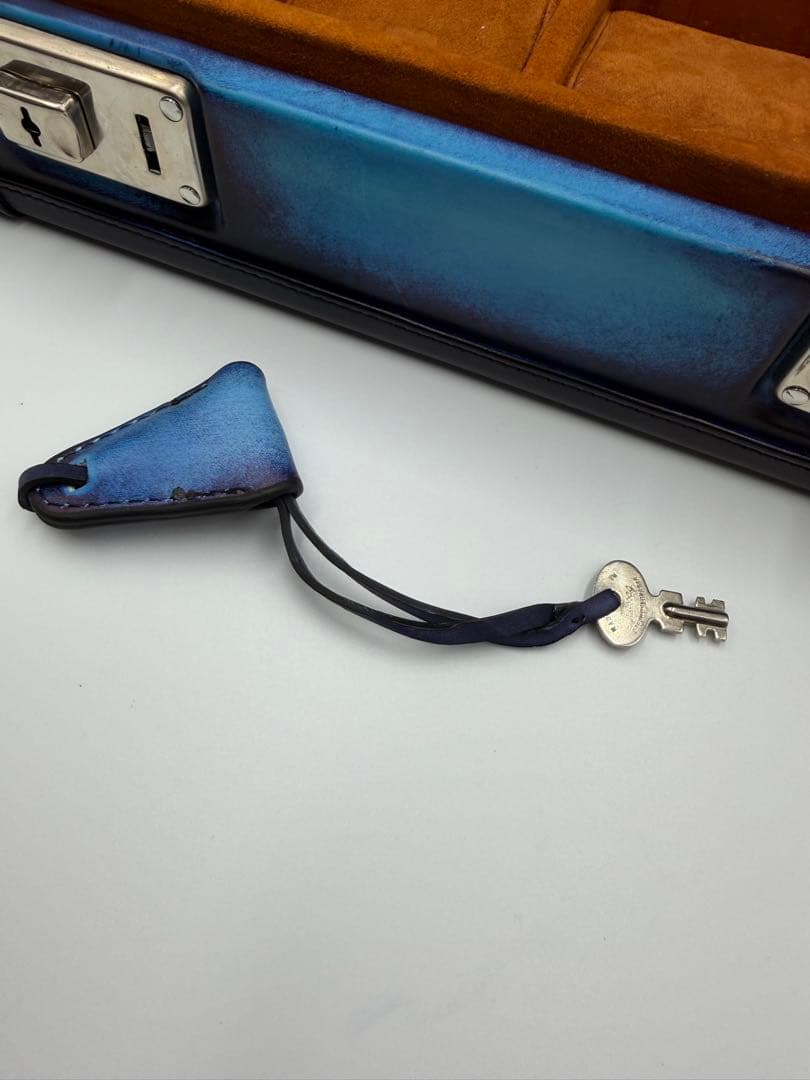 BOSPHORUS LEATHER 時計ケース