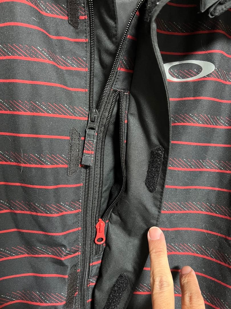 最終値下げOAKLEY オークリースノーボードウェア メンズ ＬサイズXLサイズ