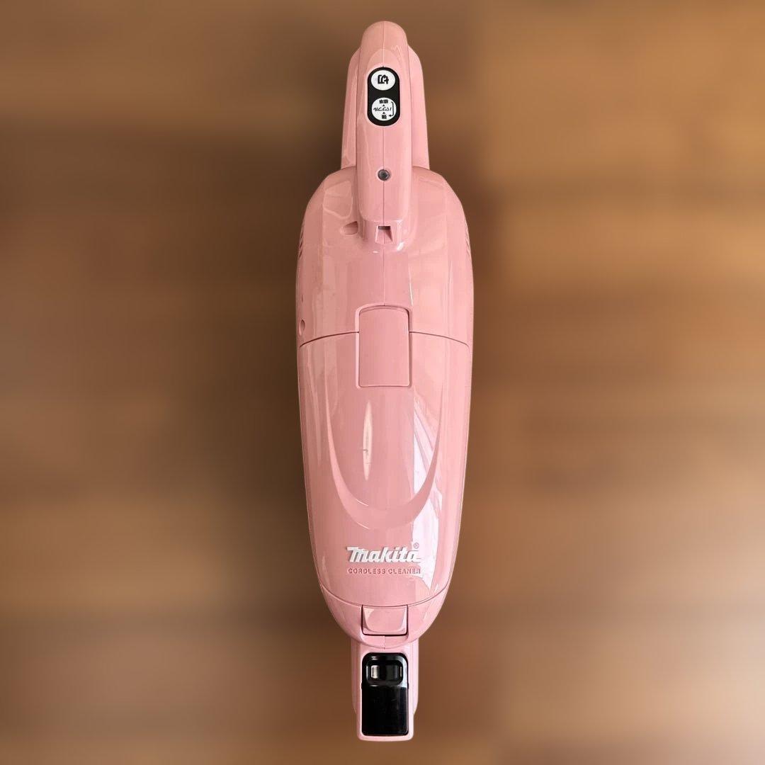 マキタ コードレス掃除機　スタンド付き　紙パック３０枚付き　ピンク　充電式