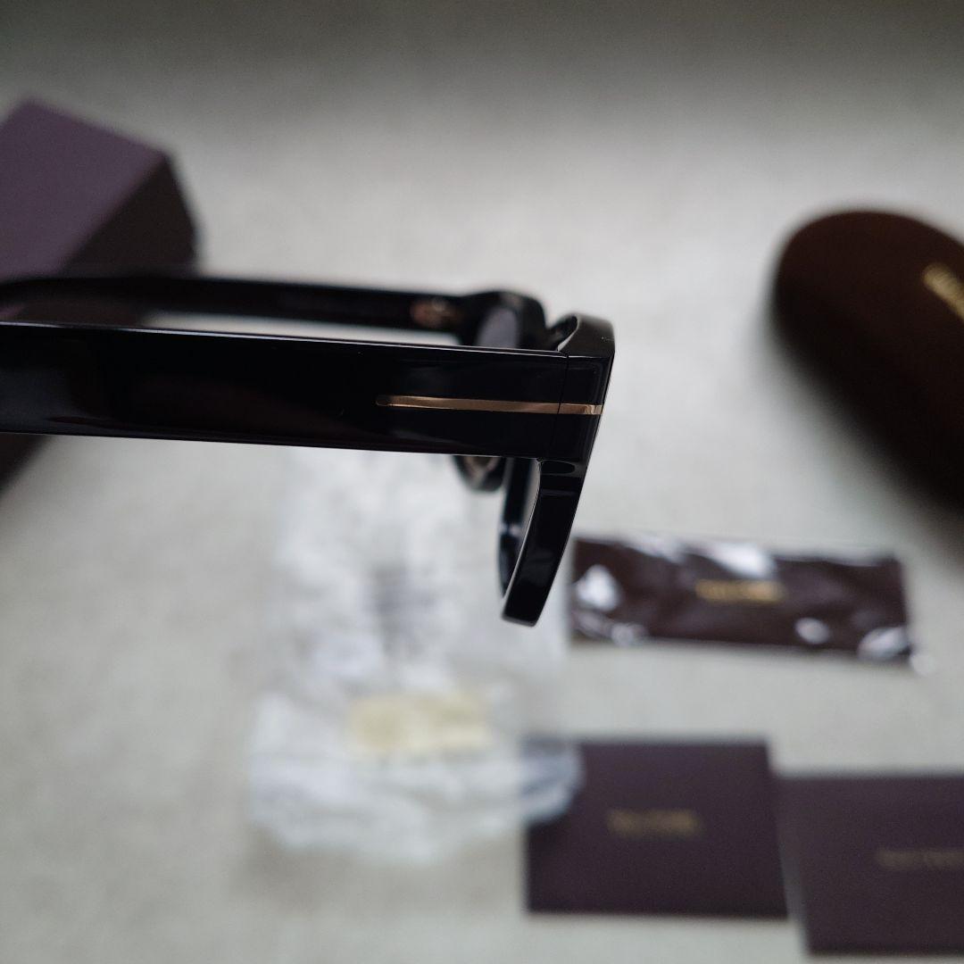 TOM FORD TF 1232 - D 01A ブラックサングラス