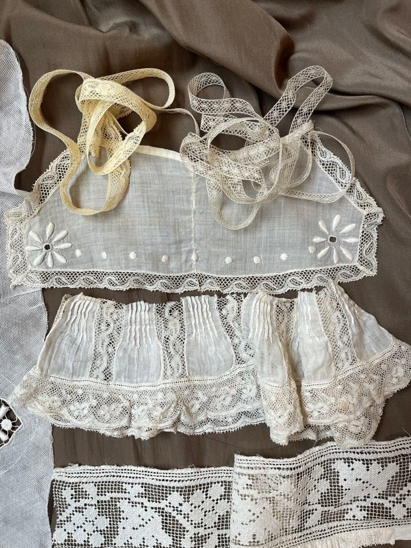 ◆フランスアンティーク｜古いレース素材セットパーツ手編みエクリュ生成り刺繍フリル