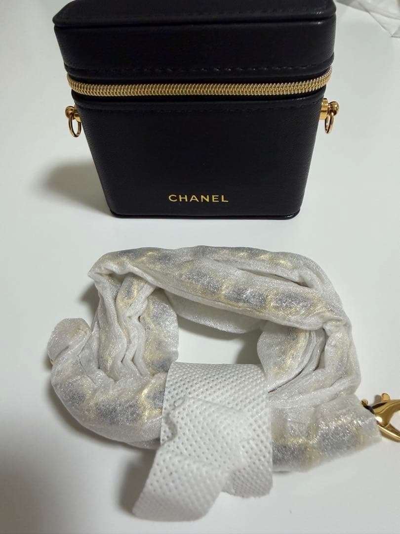 CHANEL ノベルティ リップケース ミニショルダーバッグ