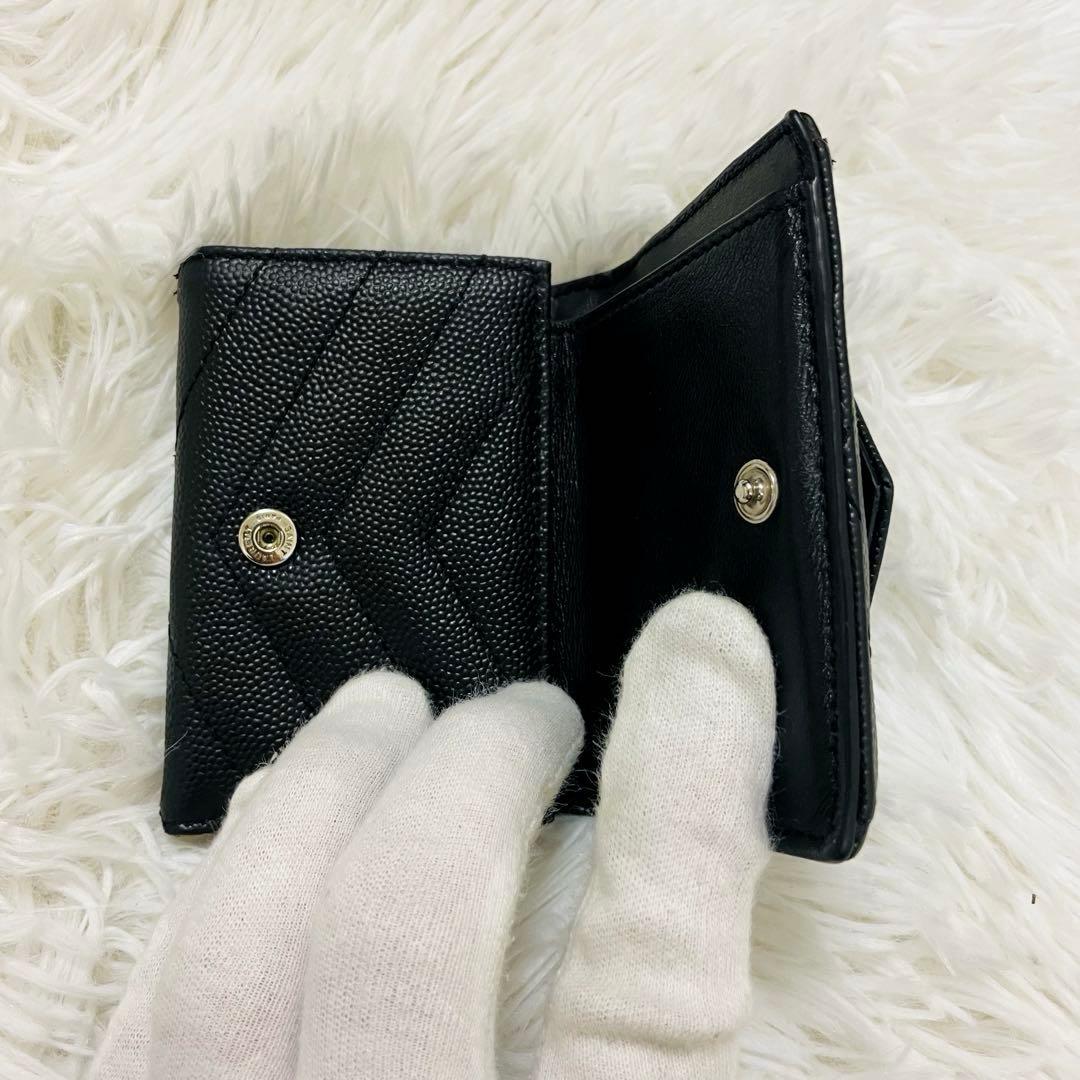 極美✨付属完備✨サンローラン 三つ折り財布 Vステッチ カサンドラ レザー 黒