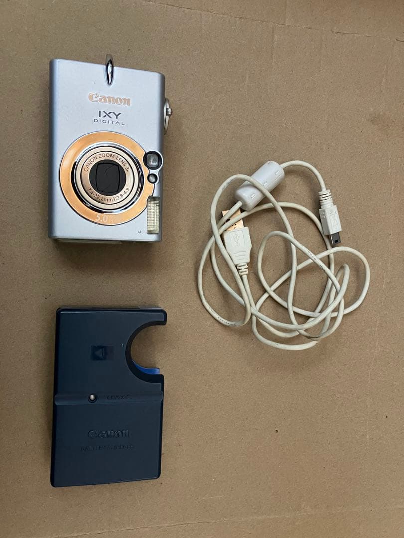 Canon IXY DIGITAL 500 5.0メガピクセル デジタルカメラ