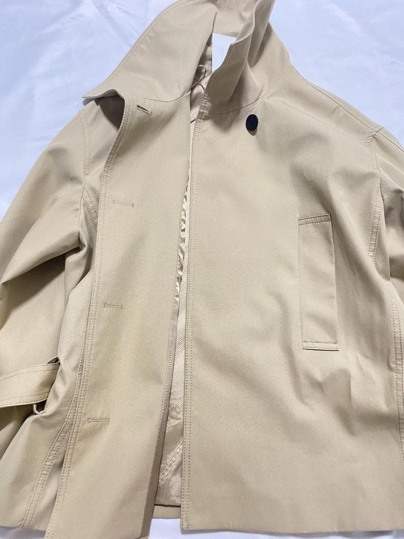 新品‼ ZARA ショートトレンチコート XS～S