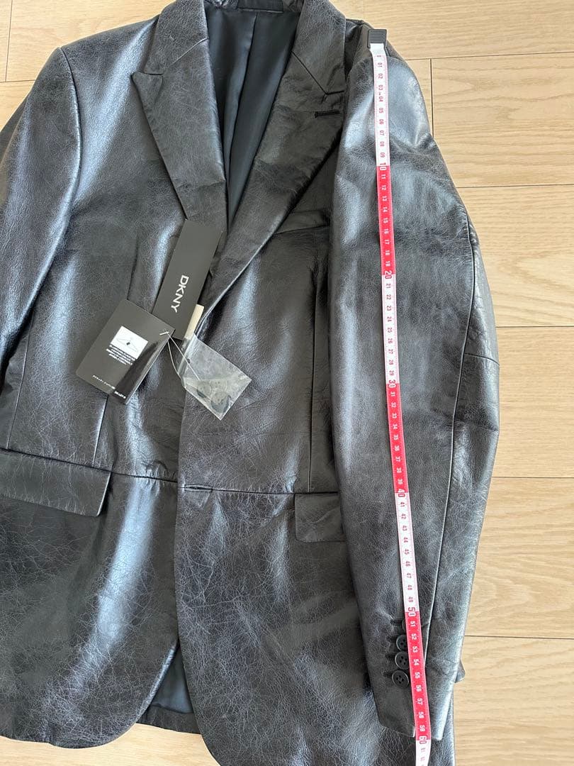 新品未使用　ダナキャラン　DKNY レザージャケット　タグ付き