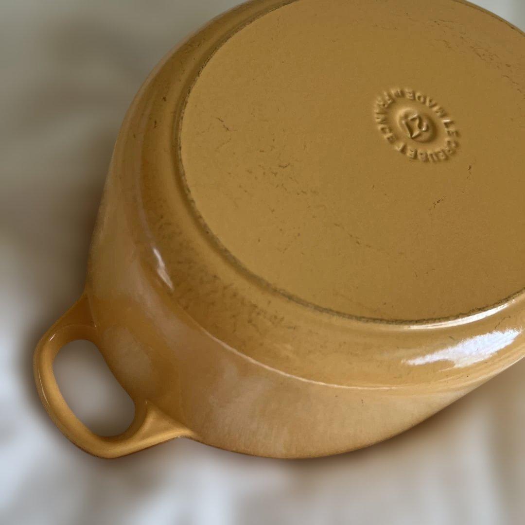 『ル・クルーゼ』オーバル Le Creuset イエロー　両手鍋 27cm
