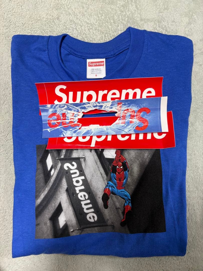 【ステッカー3枚付き】Supreme スパイダーマン TシャツSサイズ