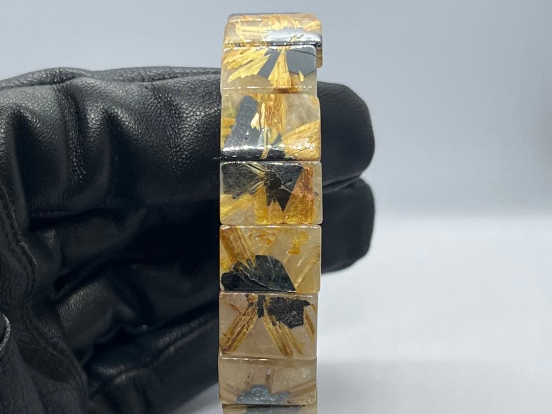 ②ゴールドルチルクォーツ太陽放射ルチルバングルブレスレット