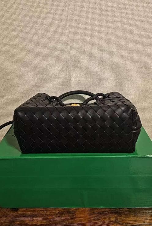 ボッテガヴェネタ イントレチャート ハンドバッグ ショルダーバッグ 黒 美品