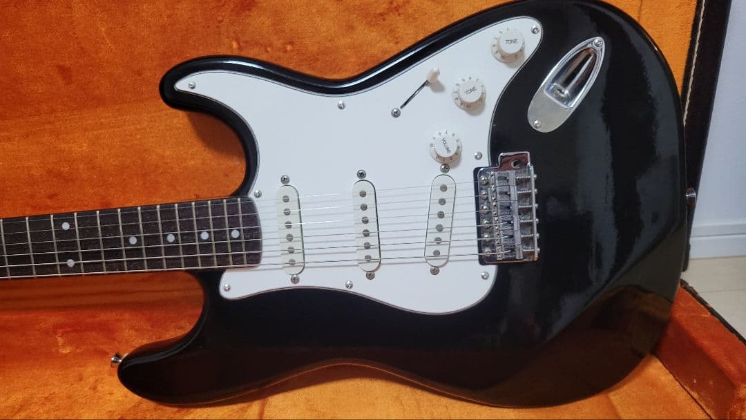 Fender Squier ストラトキャスター Eシリアル　韓国製　80年代