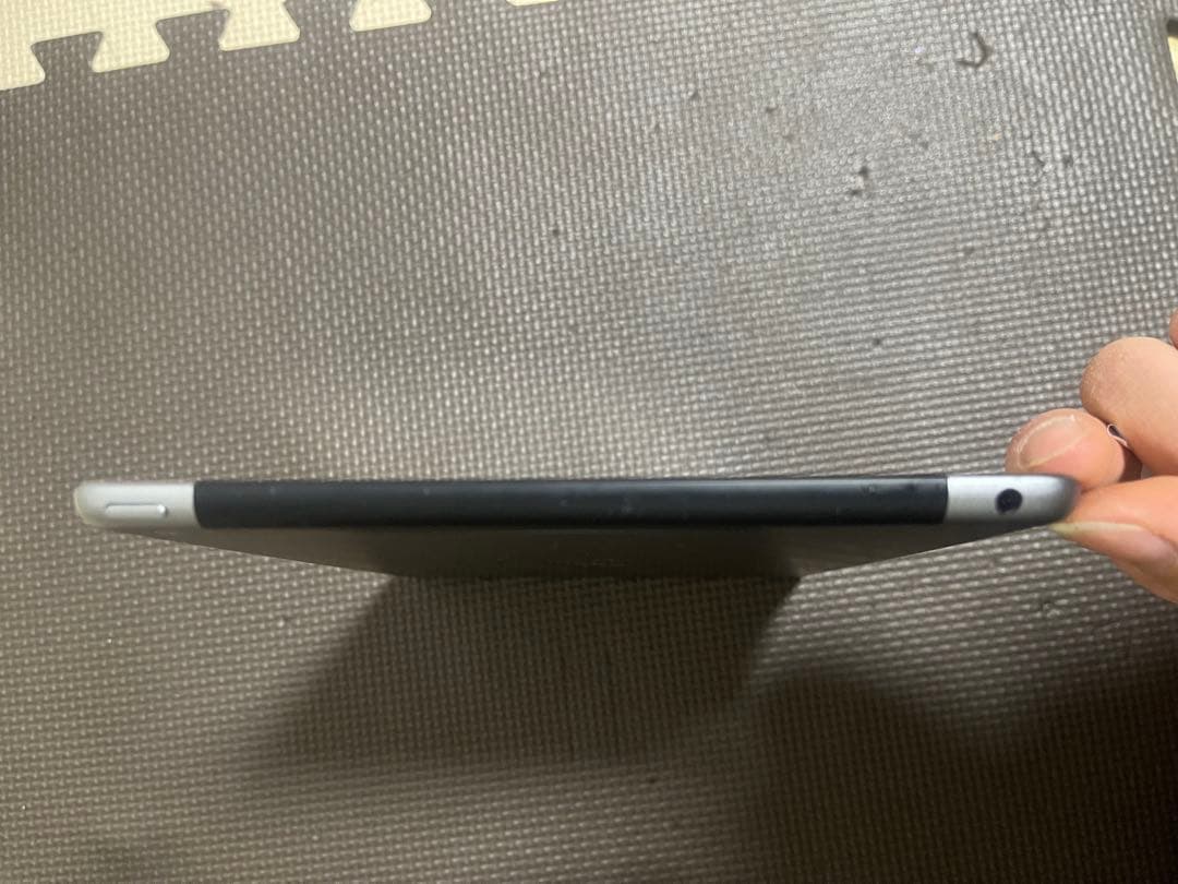 Apple iPad (第6世代) 32GB