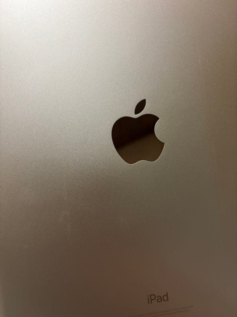 ipad 第6世代 本体＆箱