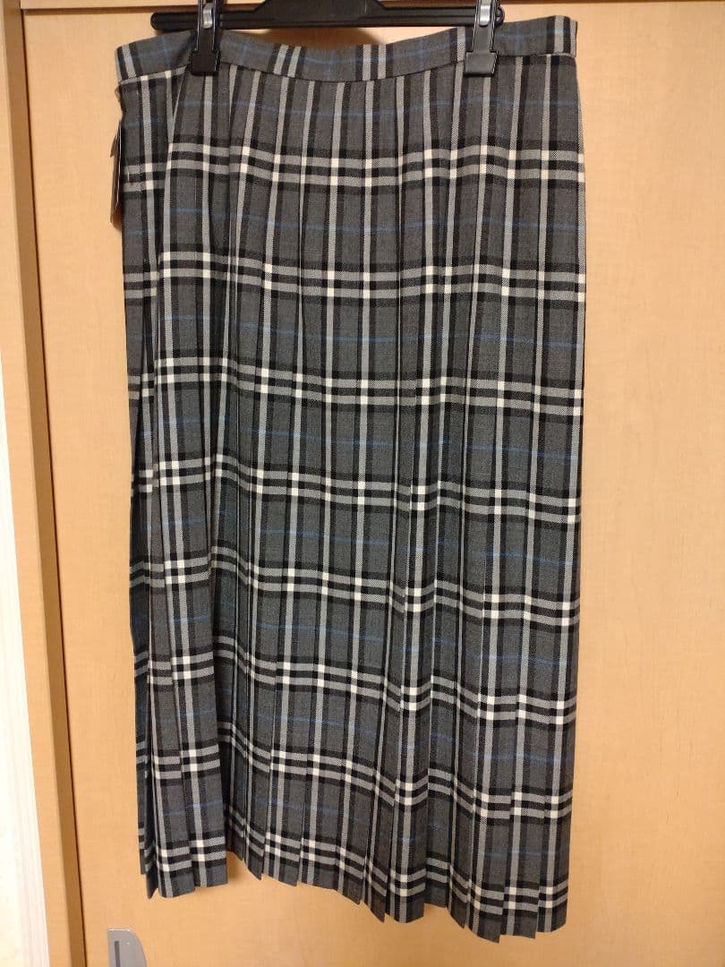 BURBERRY プリーツスカート