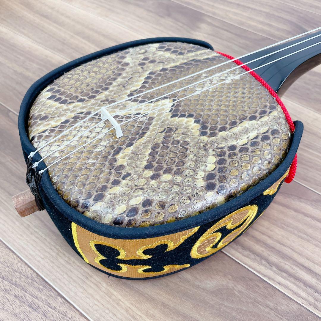 沖縄　三線　和楽器　本蛇皮　ケース付き