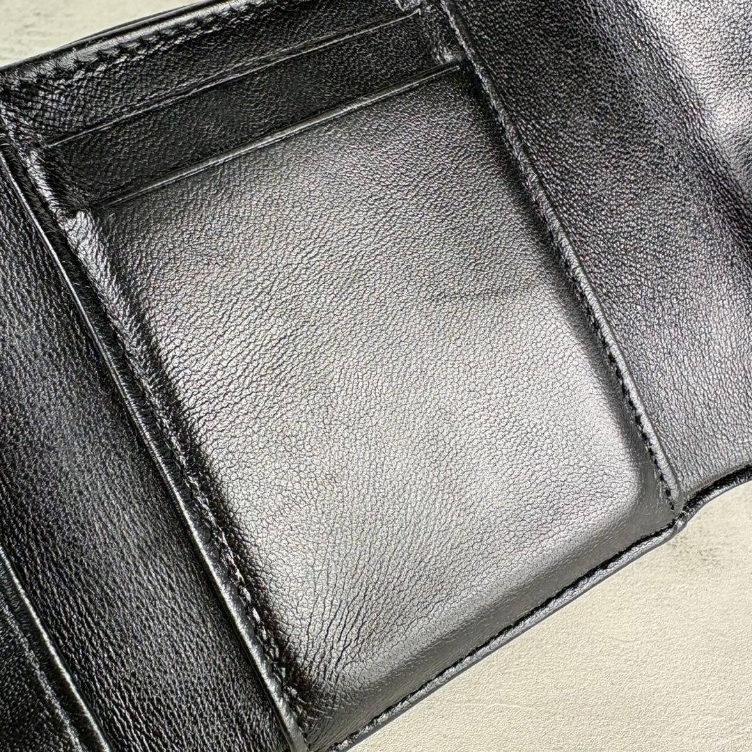 CHANEL ラムスキン　マトラッセ　三つ折り　コンパクト財布　ケース