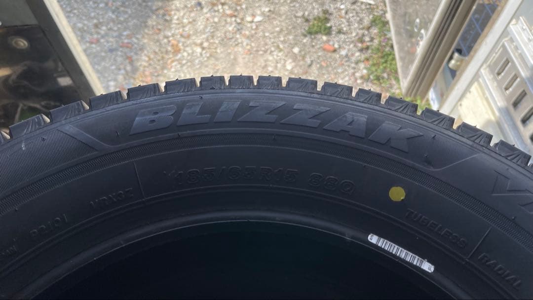 ヒ*シ様 2024年製造BRIDGESTONE BLIZZAK 185/65R1