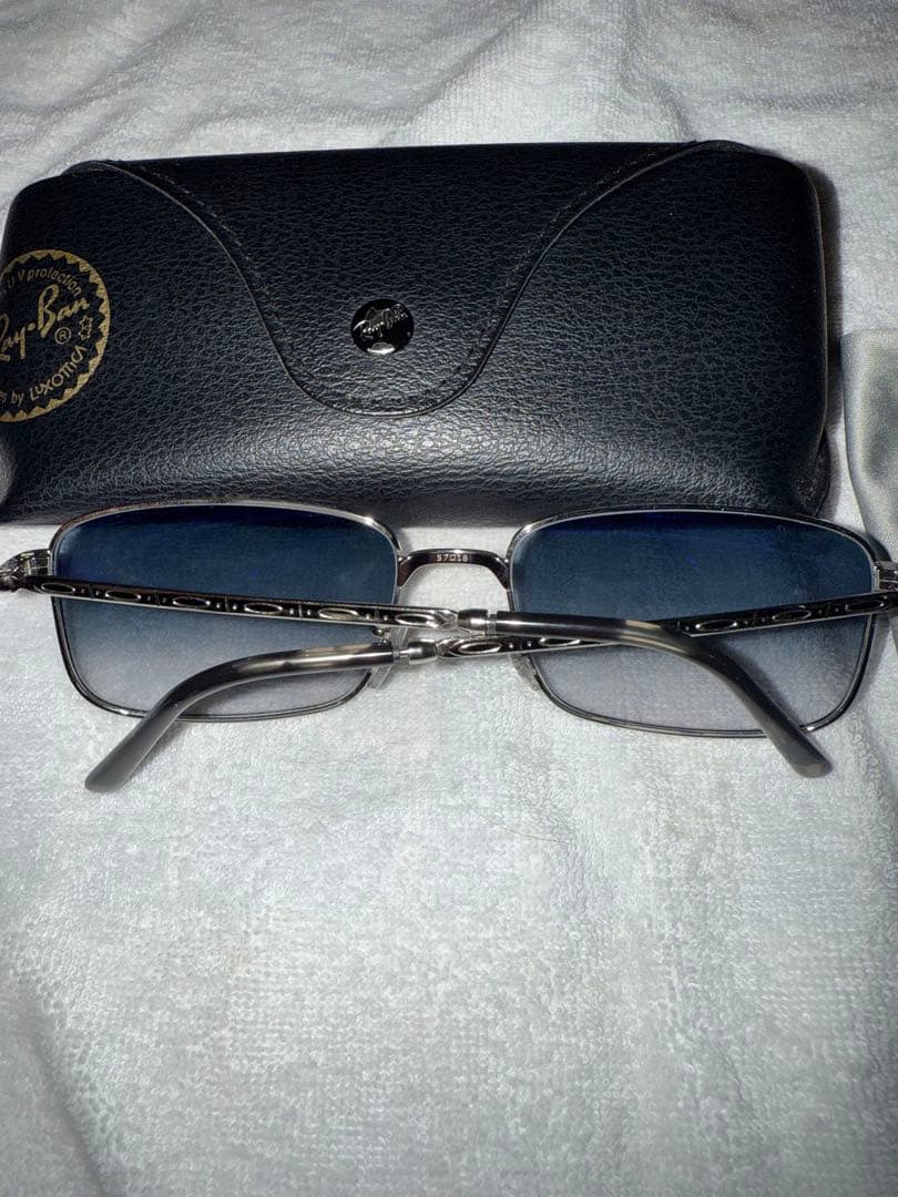 Ray-Ban グラデーションブルー サングラス