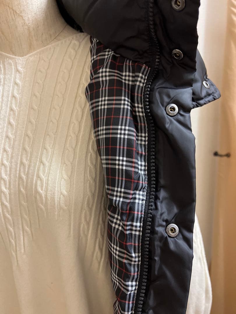 BURBERRYBLACKLABELフード付きダウンベスト ブラック M