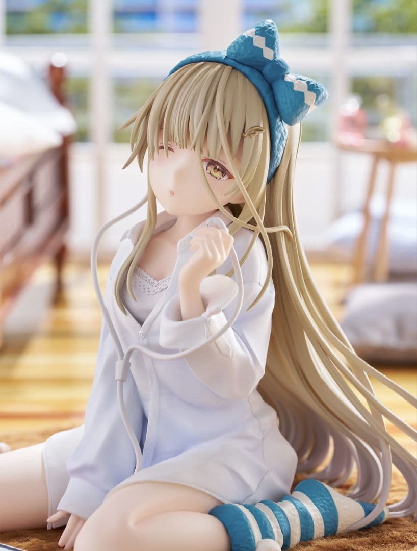 椎名真昼 リラックスver. 1/7スケールフィギュア