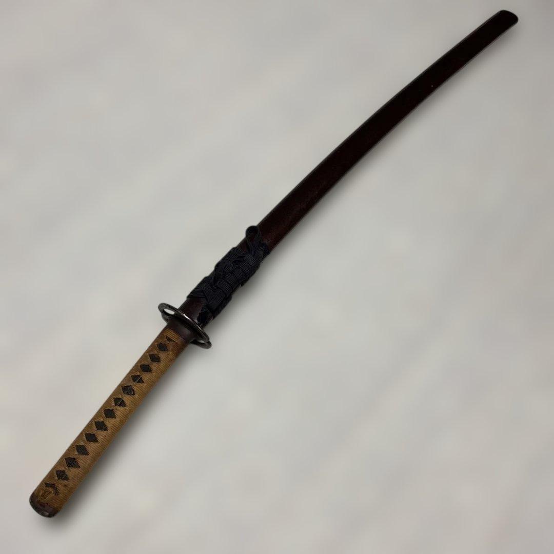 高級居合刀 黄土柄黒鮫皮 海鼠透し鍔 焦茶梨地鞘