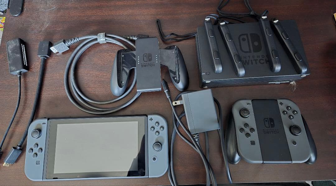 任天堂Switch一式（SD付）+プロコン+ジョイコン+モバイルモニター+その他