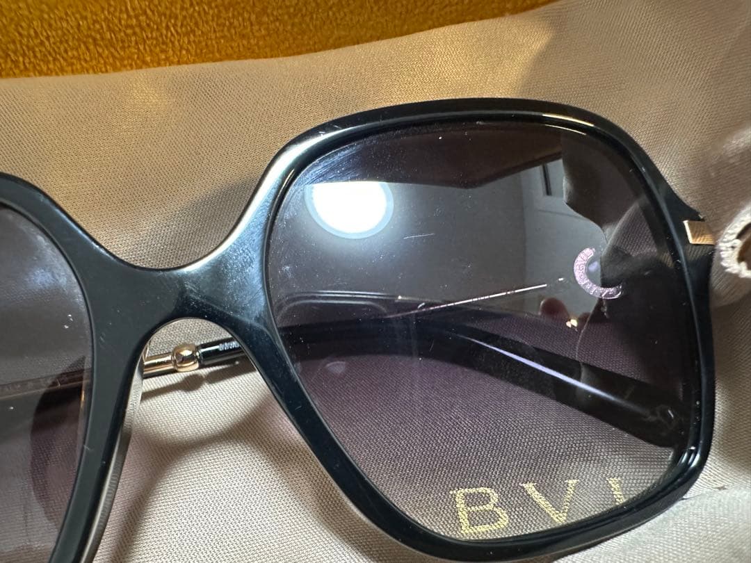 BVLGARI ブラック サングラス ケース付き