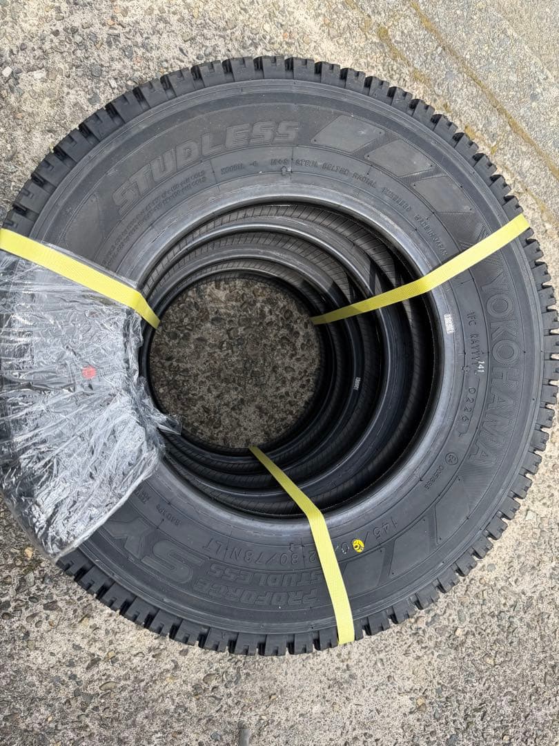 ヨコハマ タイヤ 145/80R12